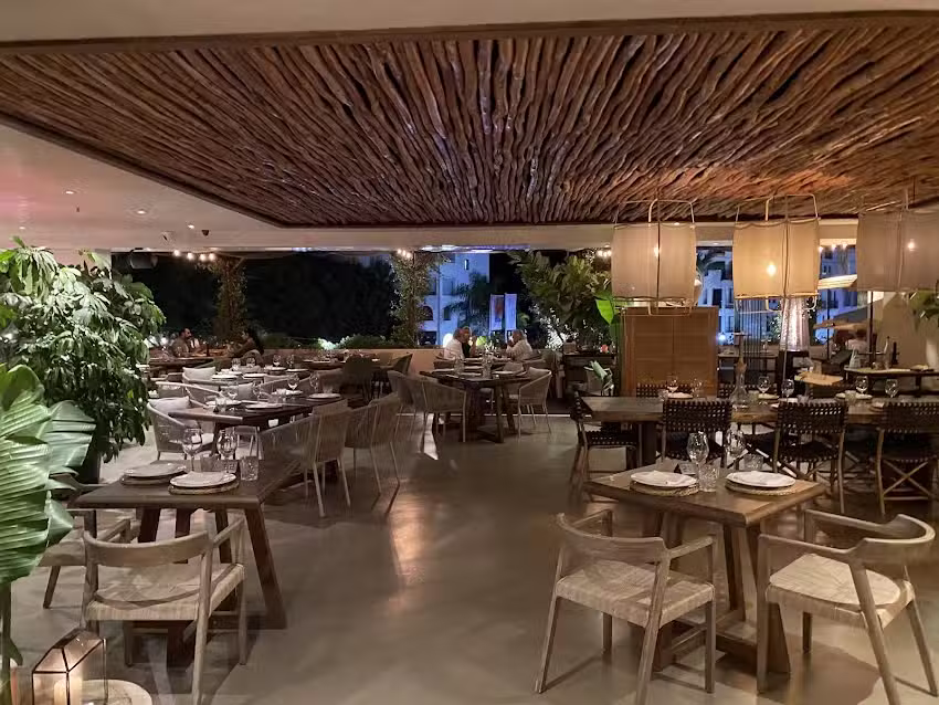 Restaurante B&oacute; ban&uacute;s
