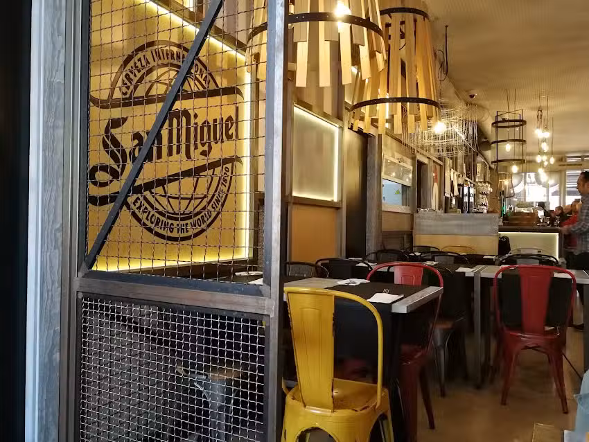 Restaurante-Braser&iacute;a El Gallinero