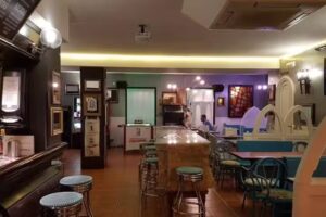 Restaurante Cafeter&iacute;a Al Karika