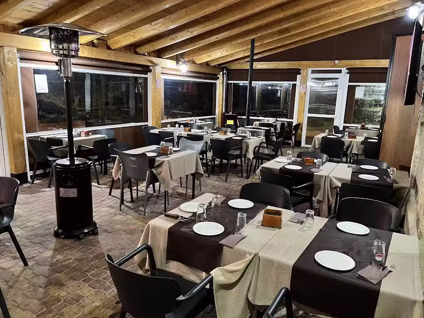 Restaurante Cafeter&iacute;a Albergue La Estaci&oacute;n De Ceheg&iacute;n