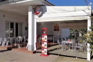 RESTAURANTE CAFETER&Iacute;A EN DON BENITO CENTRO DE TRANPORTES