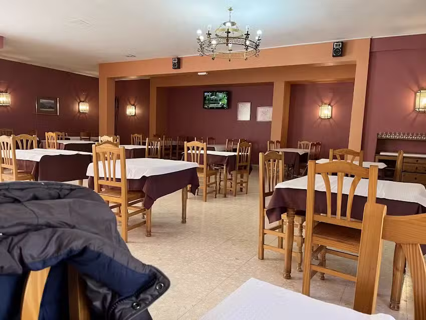 Restaurante Cafeter&iacute;a Pabell&oacute;n Ferial