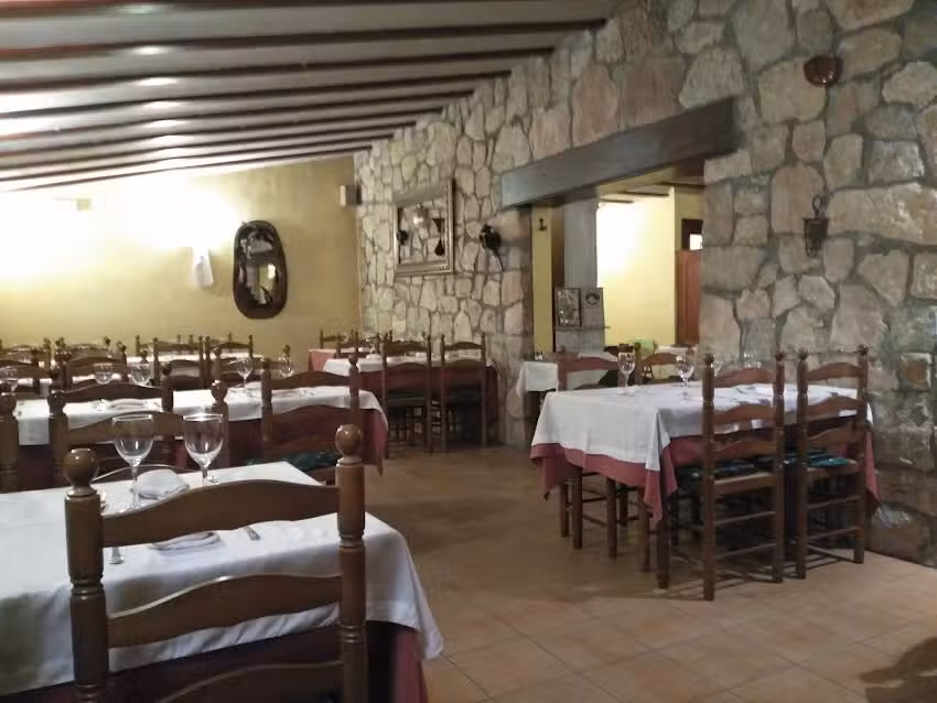 Restaurante Cam&iacute; del Bosc