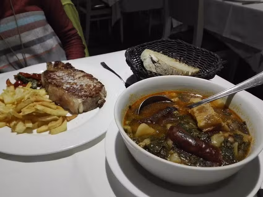Restaurante Casa del R&iacute;o