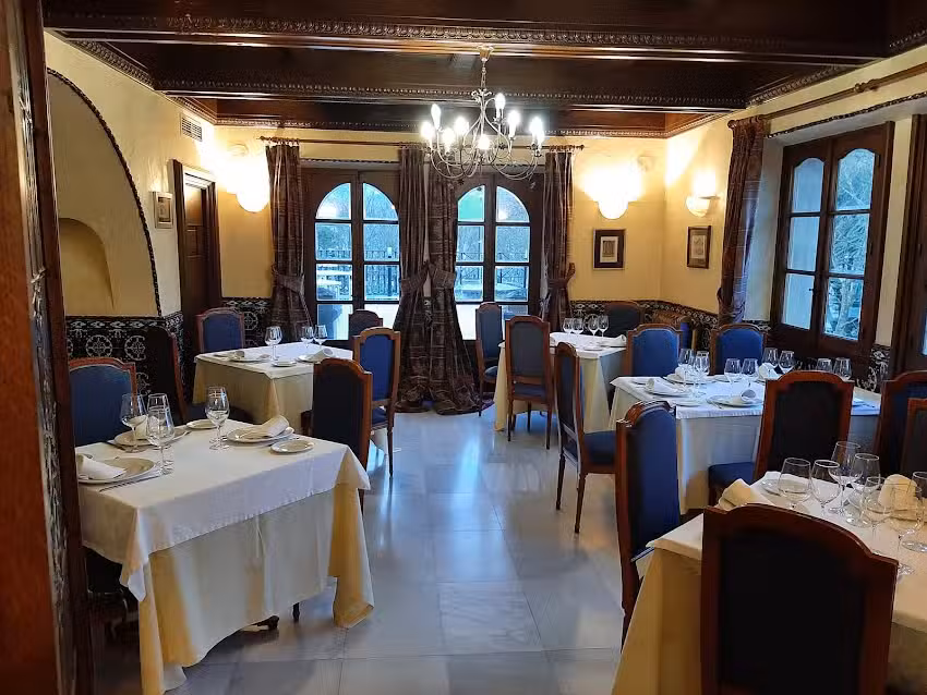 Restaurante CASTILLO EL COLLADO