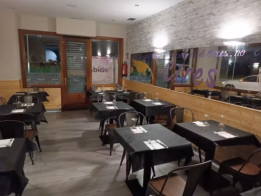 Restaurante Cervecer&iacute;a Asturiano &laquo;Cĩres&raquo;