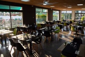 Restaurante Club De Tenis