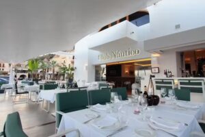 Restaurante Club N&aacute;utico Marina Greenwich