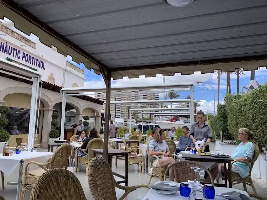 Restaurante Club N&aacute;utico Portitxol Cocina mediterr&aacute;nea y paellas