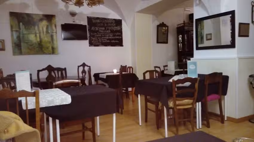 Restaurante Cocina T&iacute;pica La Extreme&ntilde;a (CERRADO POR VACACIONES HASTA 26/01)