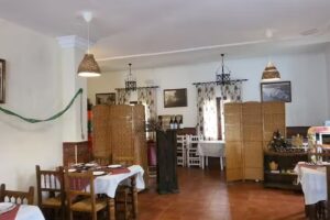 Restaurante Come ve y Dile
