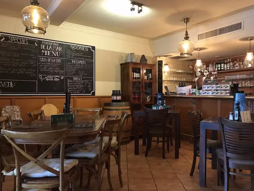 Restaurante De La Mar