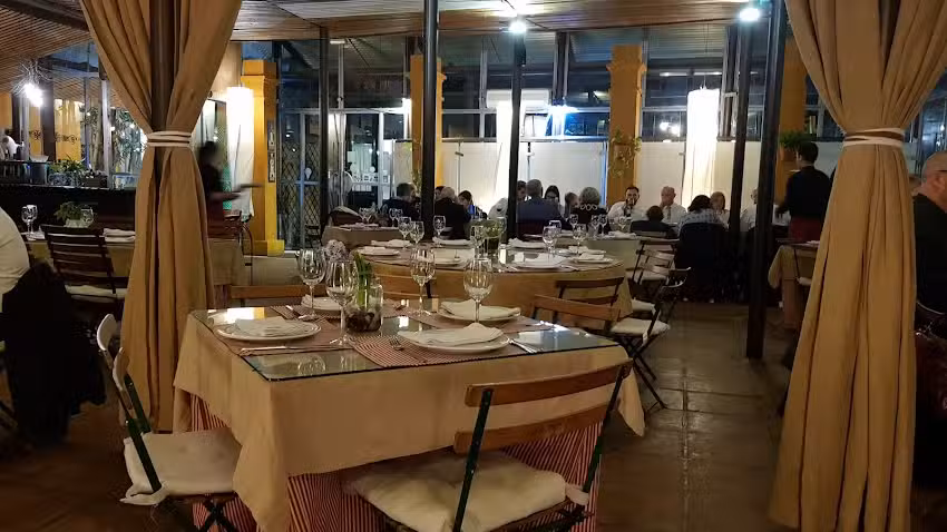 Restaurante Do&ntilde;a Clara