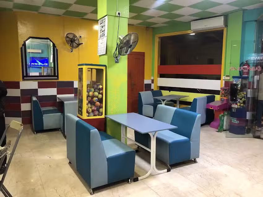 Restaurante Doner kebab Al&iacute; baba