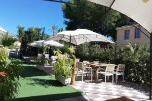 Restaurante El Asombro Garden Grill