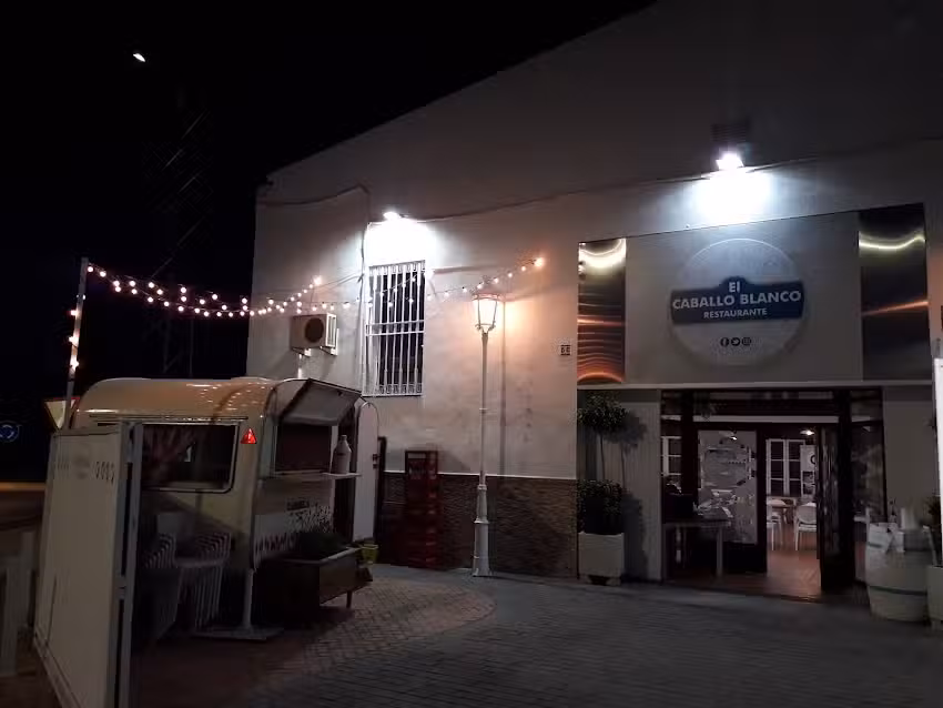 Restaurante El Caballo Blanco &ndash;