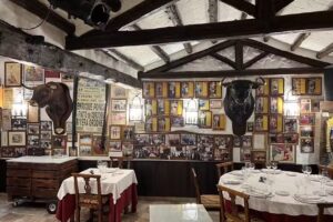 Restaurante El Callej&oacute;n de los Gatos