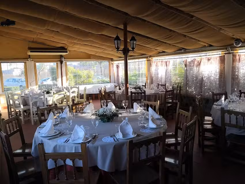 Restaurante El Jard&iacute;n de 1900 y Pico