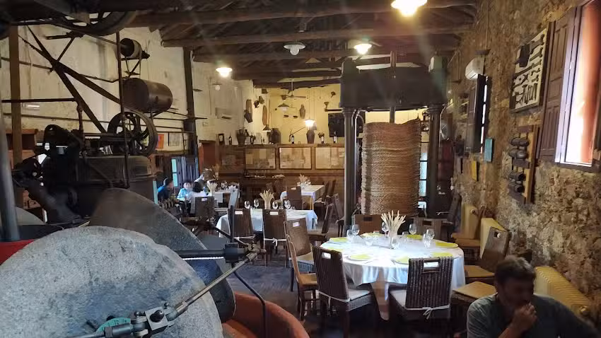 Restaurante El Molino de Caba&ntilde;eros