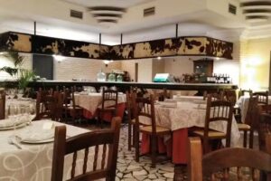 Restaurante El Parral de Ayll&oacute;n