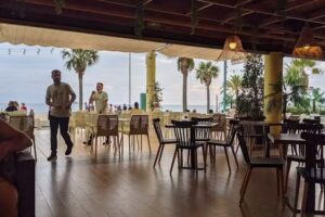 Restaurante en Benidorm &ndash; Bar Caiman Beach | Restaurantes Benidorm