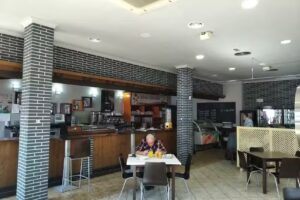 RESTAURANTE ENTREVALLES