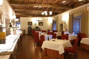 Restaurante Enxebre De Lemos &ndash; Parador de Monforte de Lemos