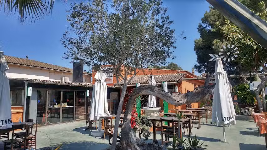 Restaurante Es Mol&iacute; De&acute;n Tem