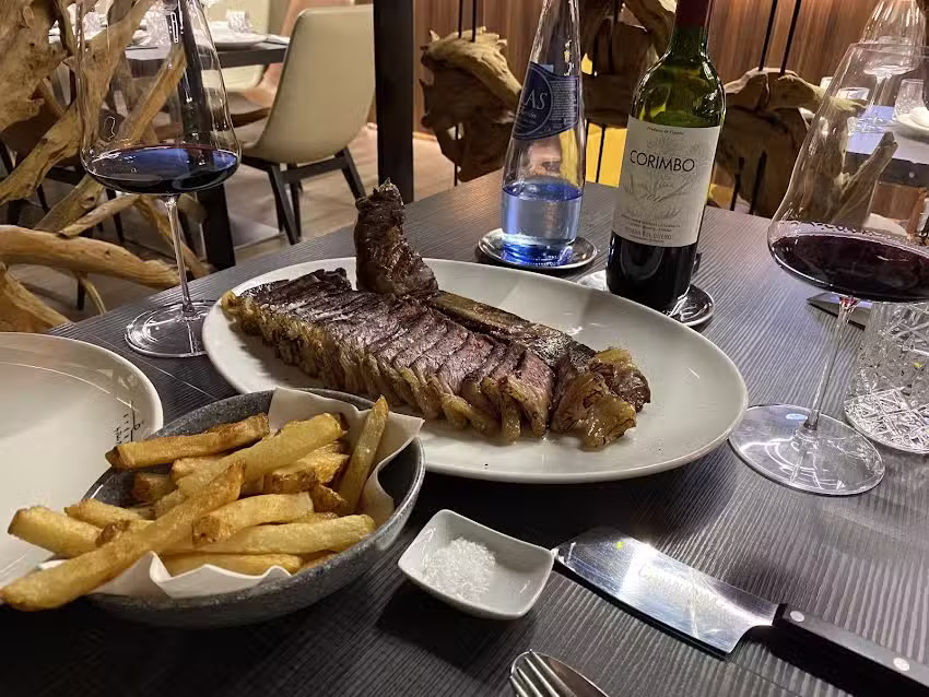 Restaurante Et&eacute;reo by Pedro Nel