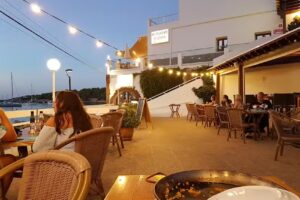 Restaurante Flats Friends Es Puet Blanc