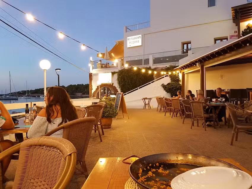 Restaurante Flats Friends Es Puet Blanc