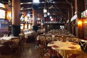 Restaurante GALE&Oacute;N | Restaurante Tem&aacute;tico | Piratas | Restaurante Hotel Be Smart N&aacute;yade