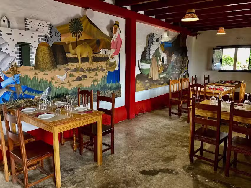 Restaurante Grill Casa Satorno. Tinguat&oacute;n