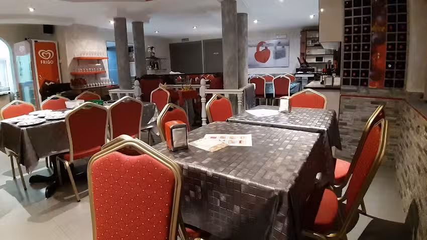 Restaurante-Hostal LA CORTE