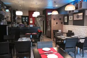Restaurante Japon&eacute;s &ndash; AKABEKO FUENGIROLA
