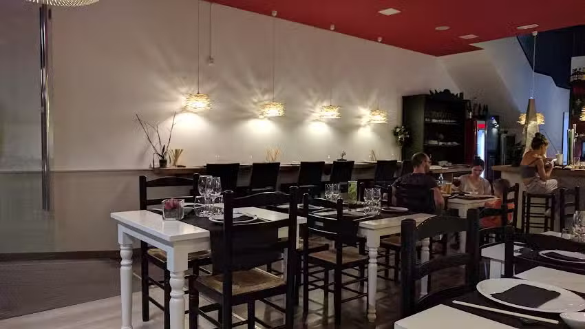 Restaurante Japon&eacute;s &ndash; KAZOKU