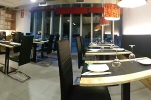 Restaurante Japon&eacute;s ZUSHI