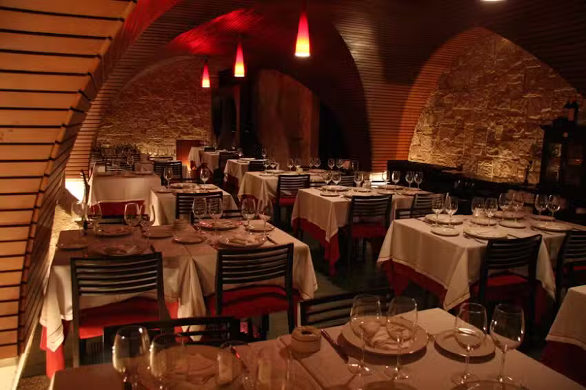 Restaurante La Alh&oacute;ndiga