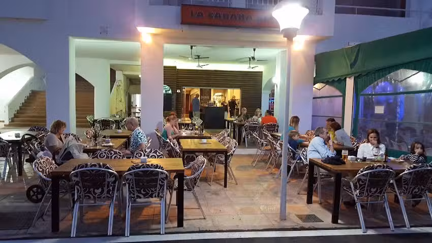 Restaurante 😋 𝙻𝚊 𝙲𝚊𝚋𝚊𝚗𝚊 𝙱𝚎𝚕𝚐𝚊