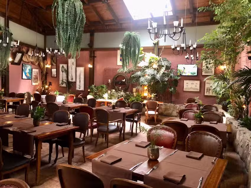 RESTAURANTE LA CASONA