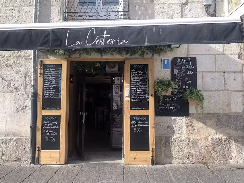 Restaurante La Cester&iacute;a