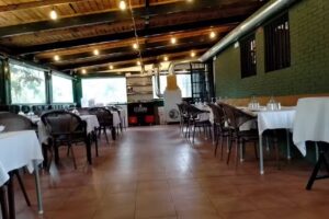 Restaurante La Colina & Grupo Peregrino