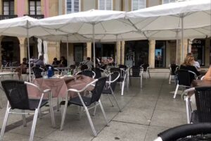 Restaurante LA COMTIENDA AVIL&Eacute;S