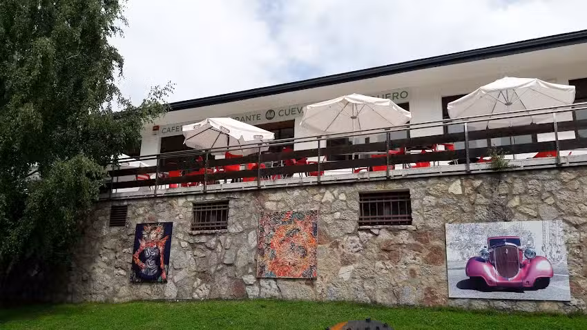 Restaurante La Cueva