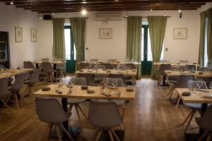 Restaurante La Golondrina Le&ntilde;a y Sarmientos