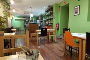 Restaurante La Huella Vegana de Alcal&aacute; de Henares