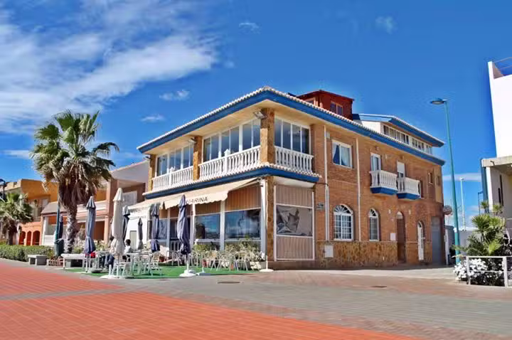 Restaurante La Marina Pu&ccedil;ol