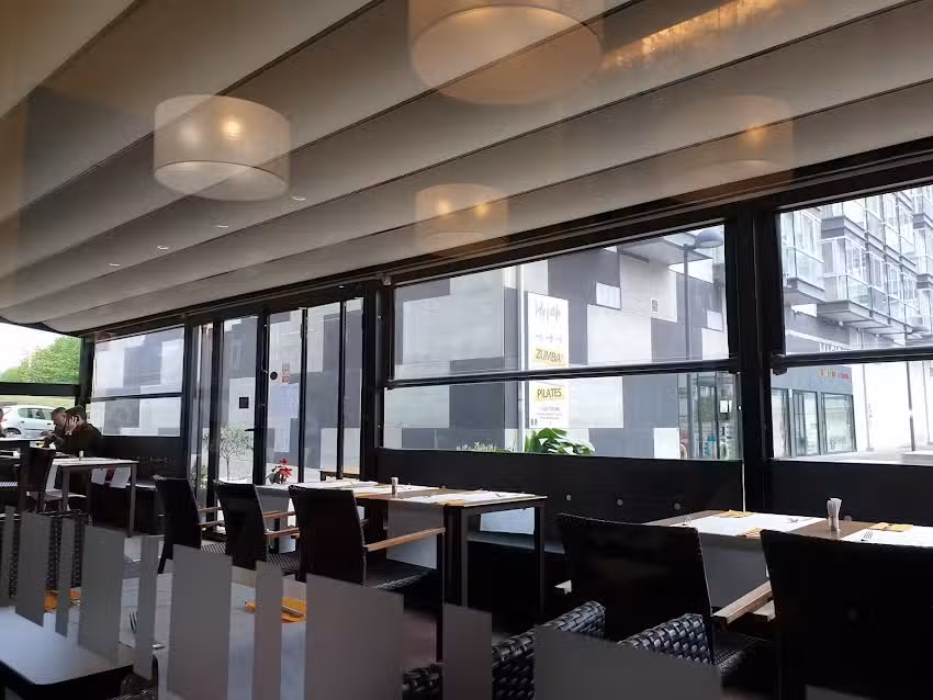 Restaurante La Mas&iacute;a