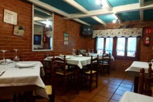 Restaurante La Puerta de Arrobio