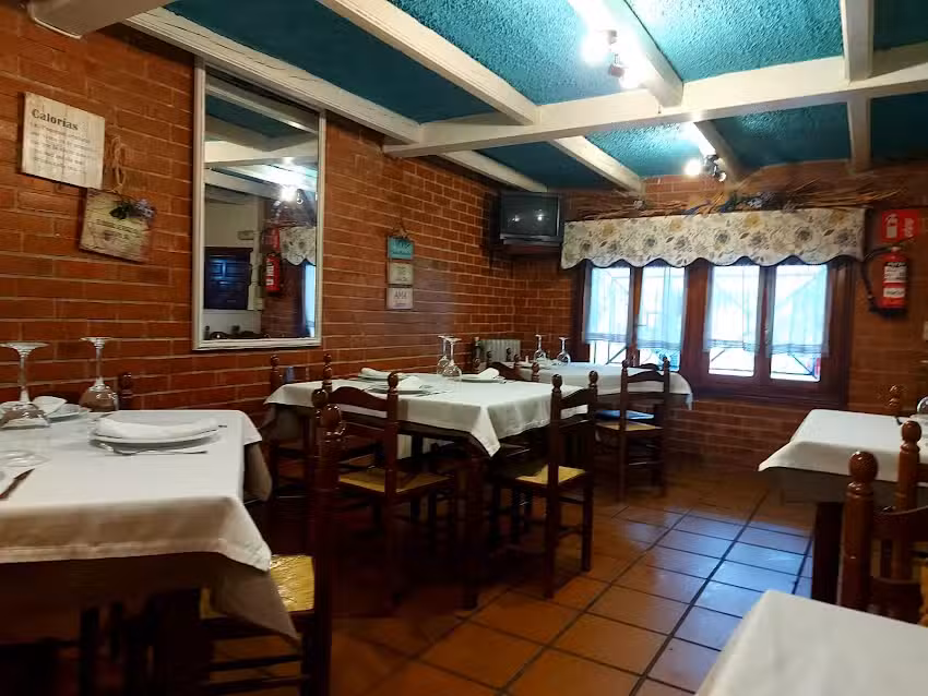 Restaurante La Puerta de Arrobio